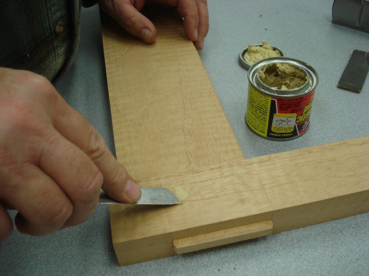 Filling Finish Nail Holes In Trim at Wilma Deacon blog